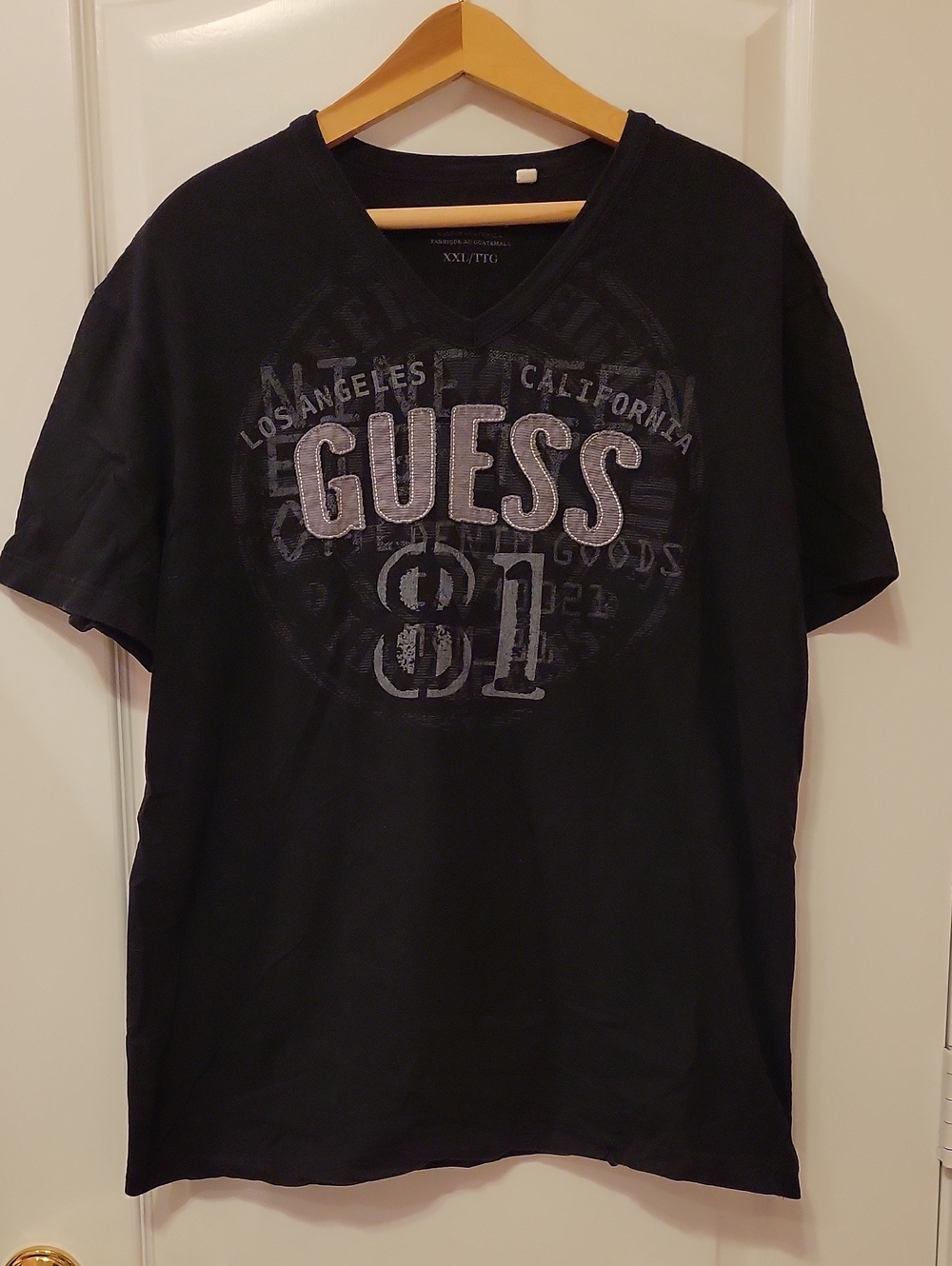 GUESS Black Short Sleeve V-Neck Logo Tee